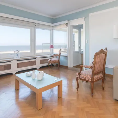 In With Stunning Sea View 아파트